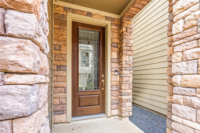 Building Photo - 1757 Sierra Crest Dr