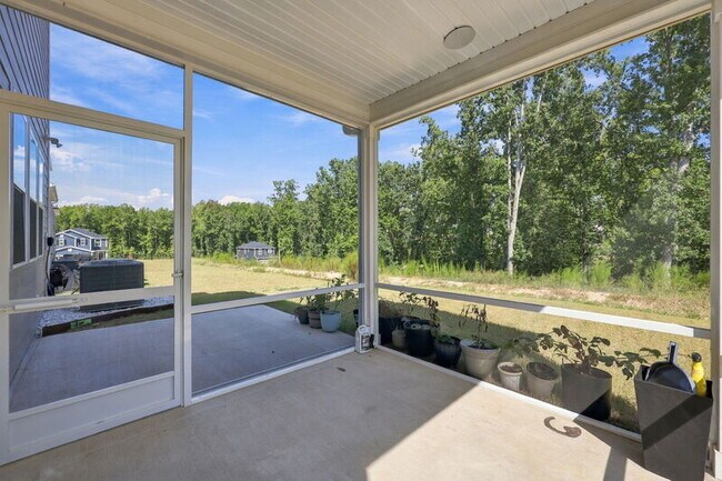 Building Photo - 2413 Abbot Hall Dr