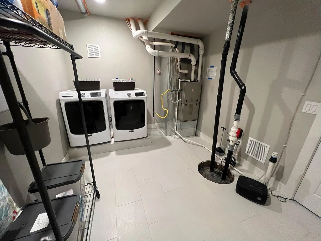 Laundry and utility room - 2860 W Parkside Pl
