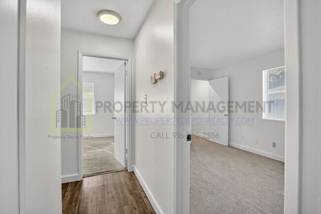 Building Photo - Arleta Ct