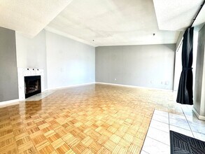 Building Photo - 147 Kelton St