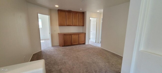 Building Photo - 822 Belleza Dr