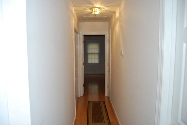 Building Photo - 8413 Wilshire Pl