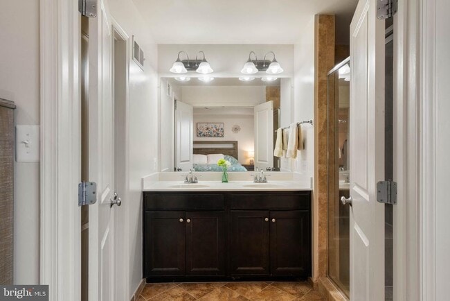 Building Photo - 15981 Marsh Pl