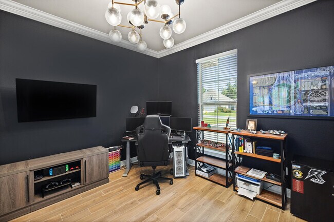 Building Photo - 212 Blaze Blvd