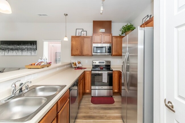 Building Photo - Via Verde