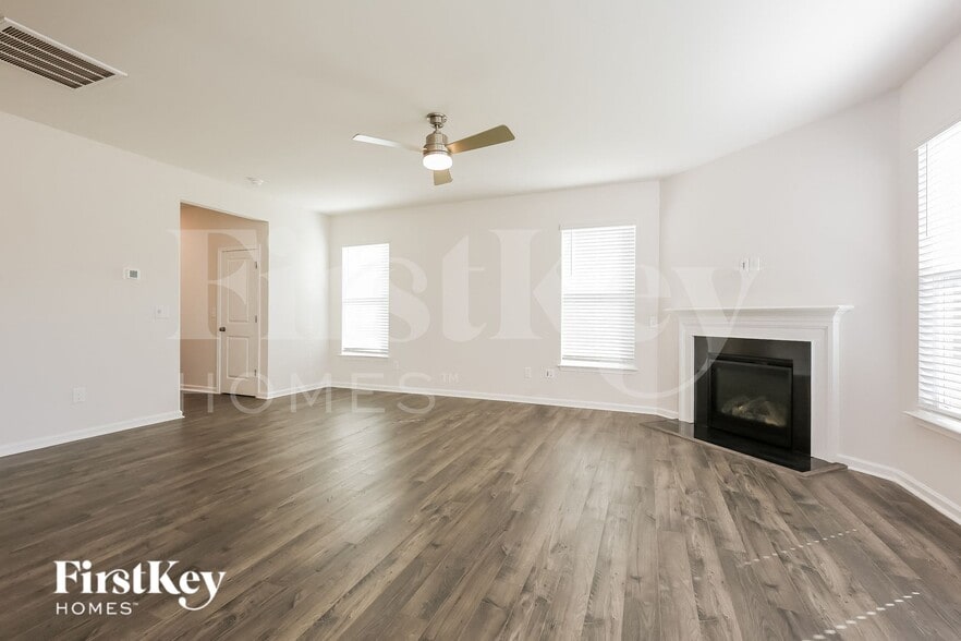 Building Photo - 23 Wild Lily Dr