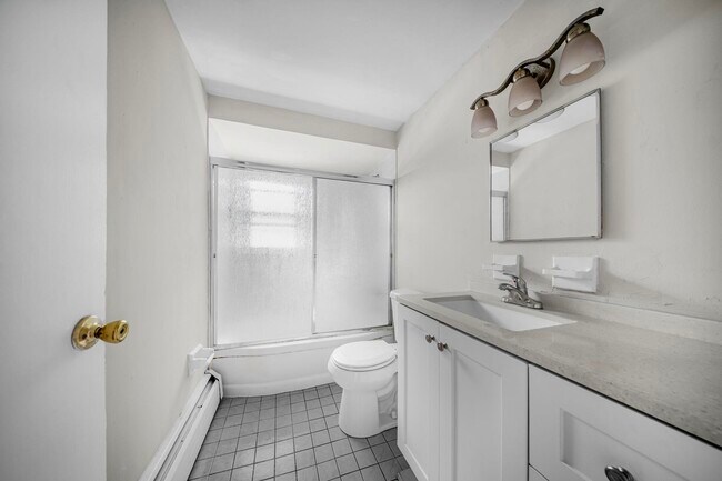 Building Photo - 420 Kipp Ave
