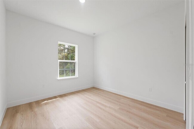 Building Photo - 15775 SW 46th Cir