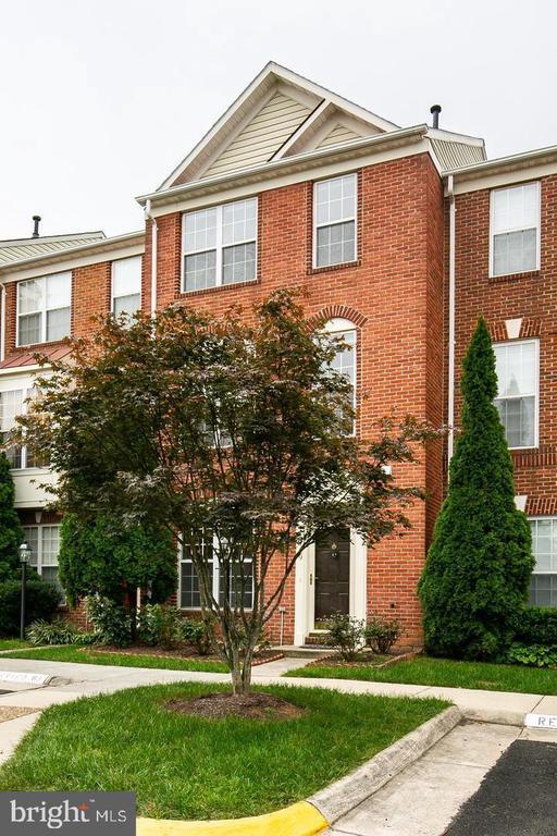 Building Photo - 13129 Park Crescent Cir