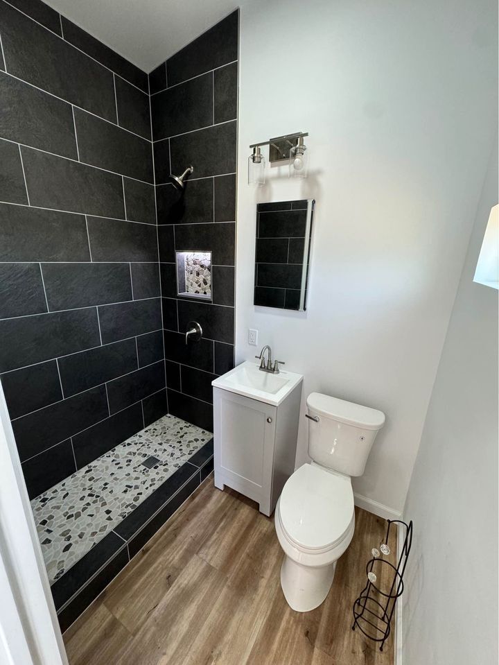 Building Photo - 268 Meadowbrook Dr