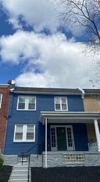 Building Photo - 943 E Stafford St