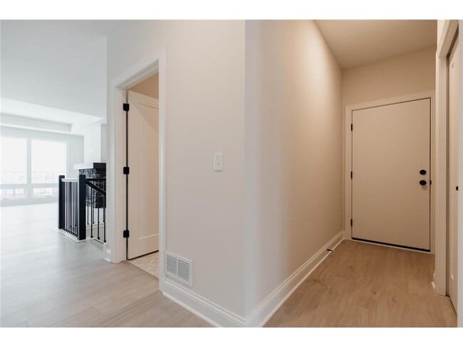 Building Photo - 13386 Fondant Trail N