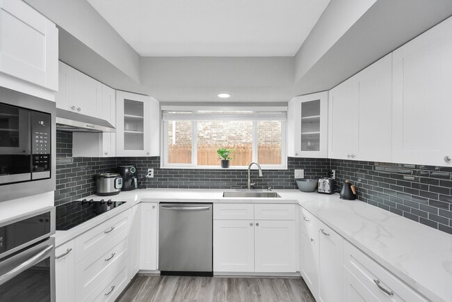 Building Photo - 12710 Barryknoll Ln