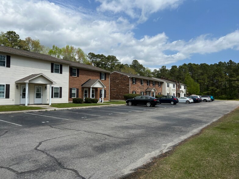 Building Photo - 82 Parkview Pl NW