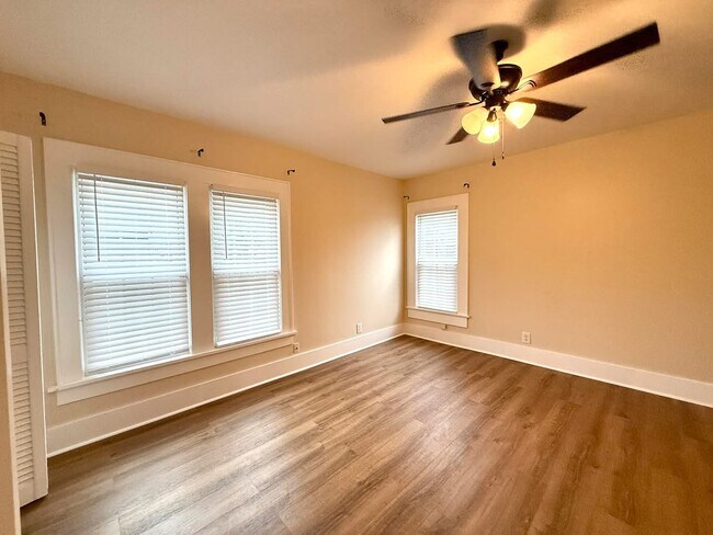 Building Photo - 1329 Hargrove St