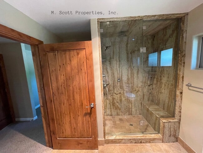 Building Photo - 1626 10th St