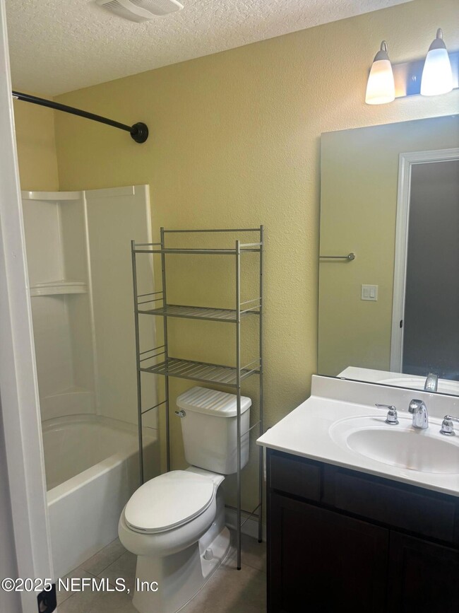 Building Photo - 11106 Minnetta Ct