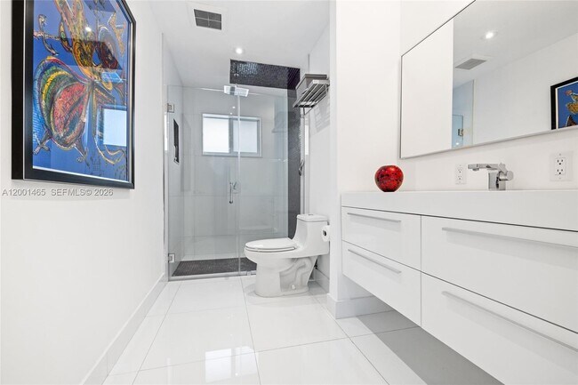 Building Photo - 2121 Red Rd