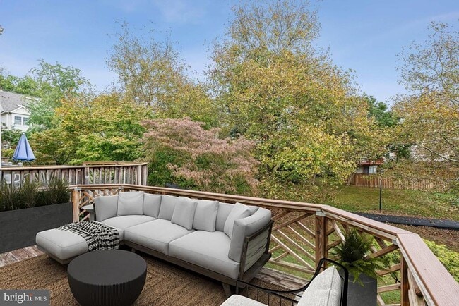 Building Photo - 15831 Glacier Ct