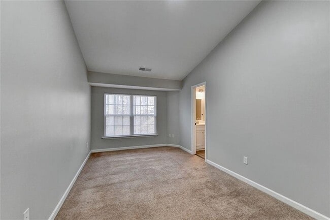 Building Photo - 903 Redwood Dr