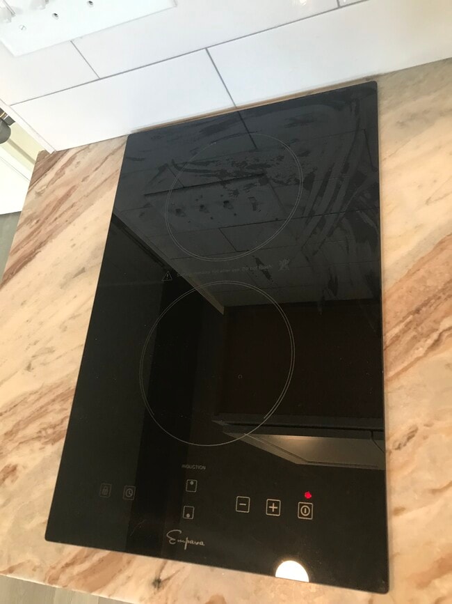 Building Photo - 228 Hawthorne Rd