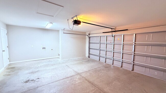 Building Photo - Lovely  3 Bedroom, 2 Bathroom Home in Ocala!!!