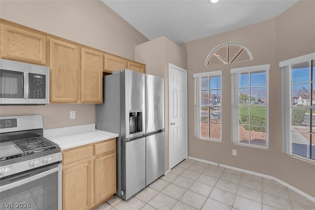 Building Photo - 2007 Mountain Sunset Ave