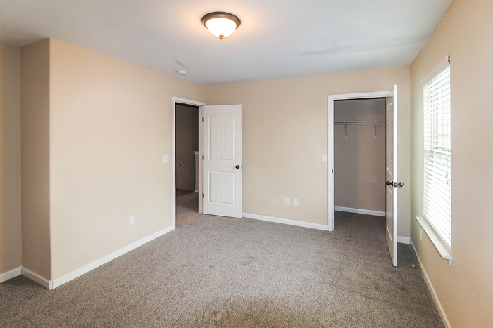 Building Photo - 921 Justice Dr