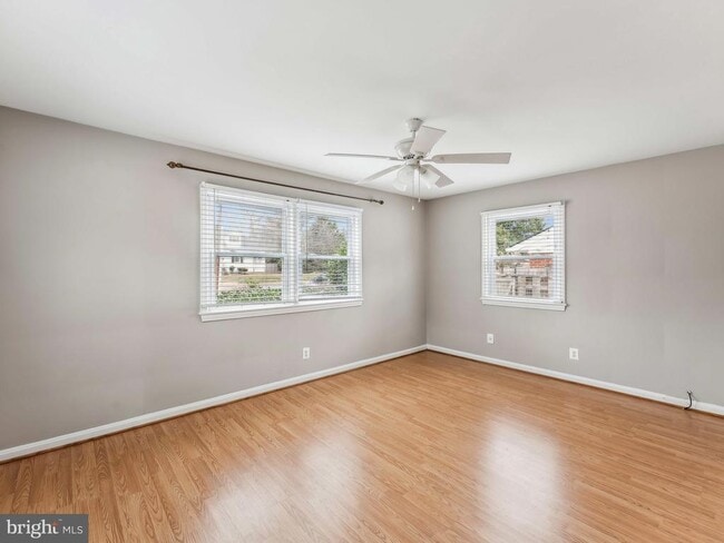Building Photo - 3503 Maple Ct