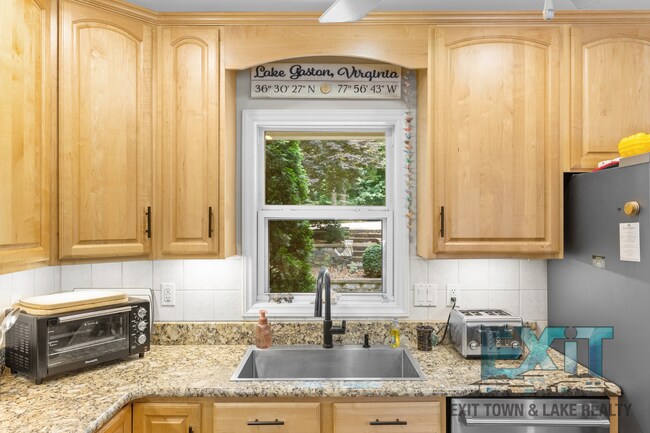 Building Photo - Available November 1, 2026 – March 31, 2027 | Short-Term Lake Gaston Rental