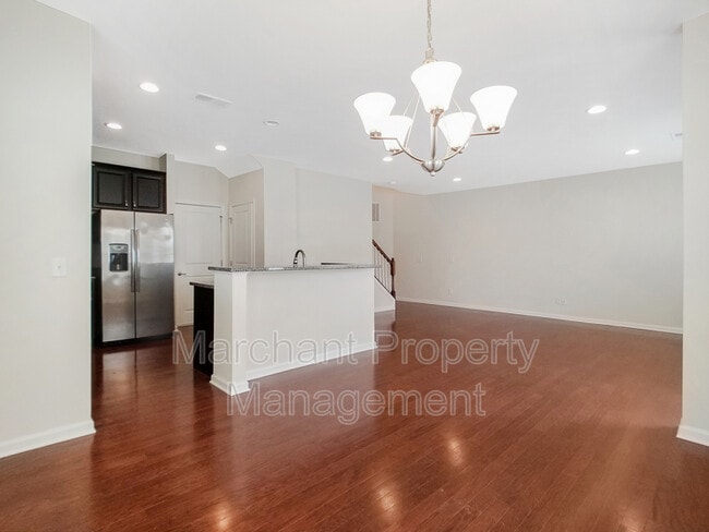 Building Photo - 300 Corday Ln