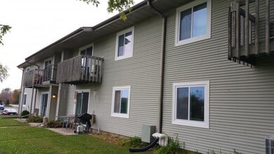 Building Photo - 6578 Lake Rd