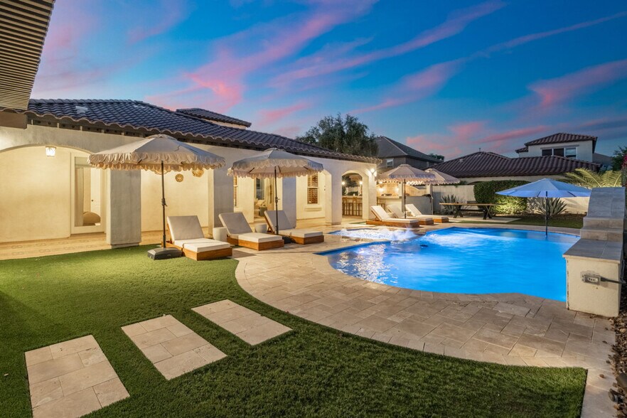 Building Photo - 3083 S Cottonwood Ct