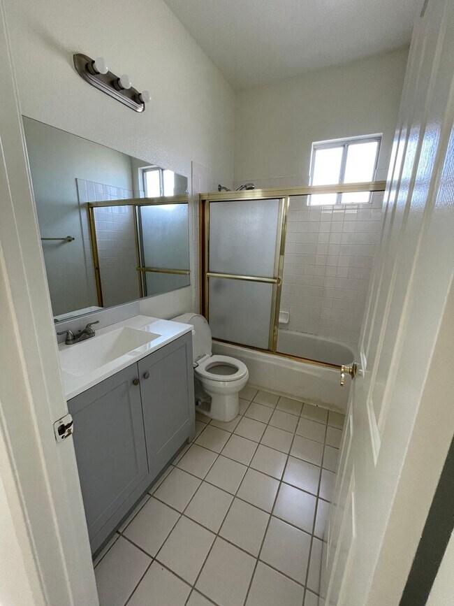 Building Photo - 3bed/3bath Townhouse in San Gabriel - InveServe Corp