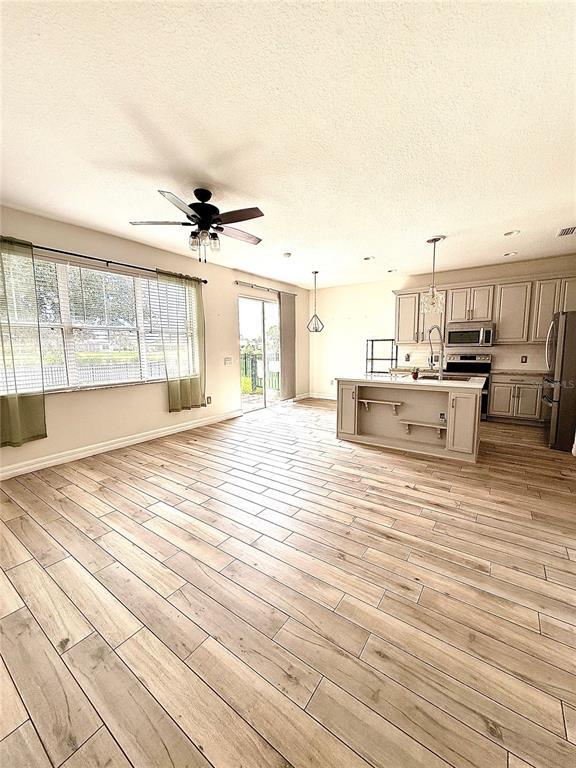 Building Photo - 5247 Moon Shell Dr