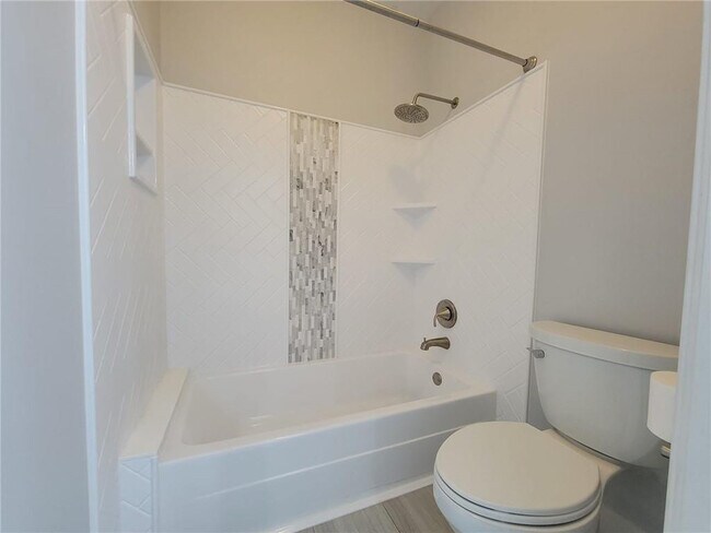 Building Photo - 3902 Trenton Ave