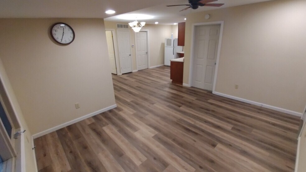 Building Photo - 12516 N 1035th St