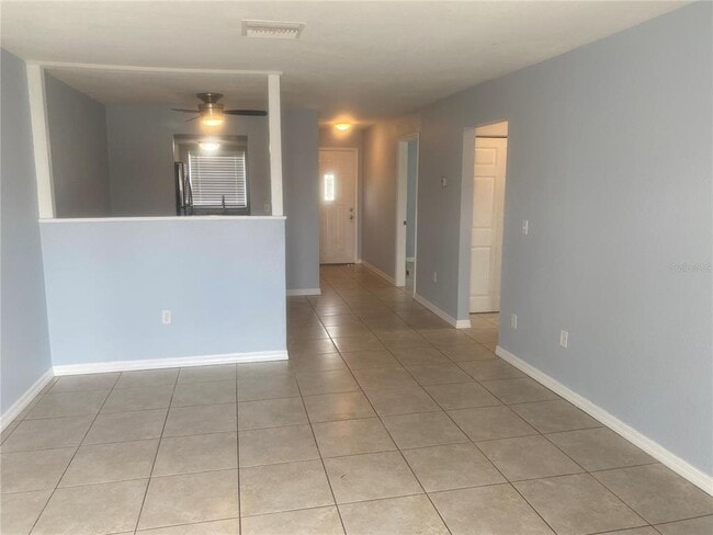 Building Photo - 9925 Grace Dr