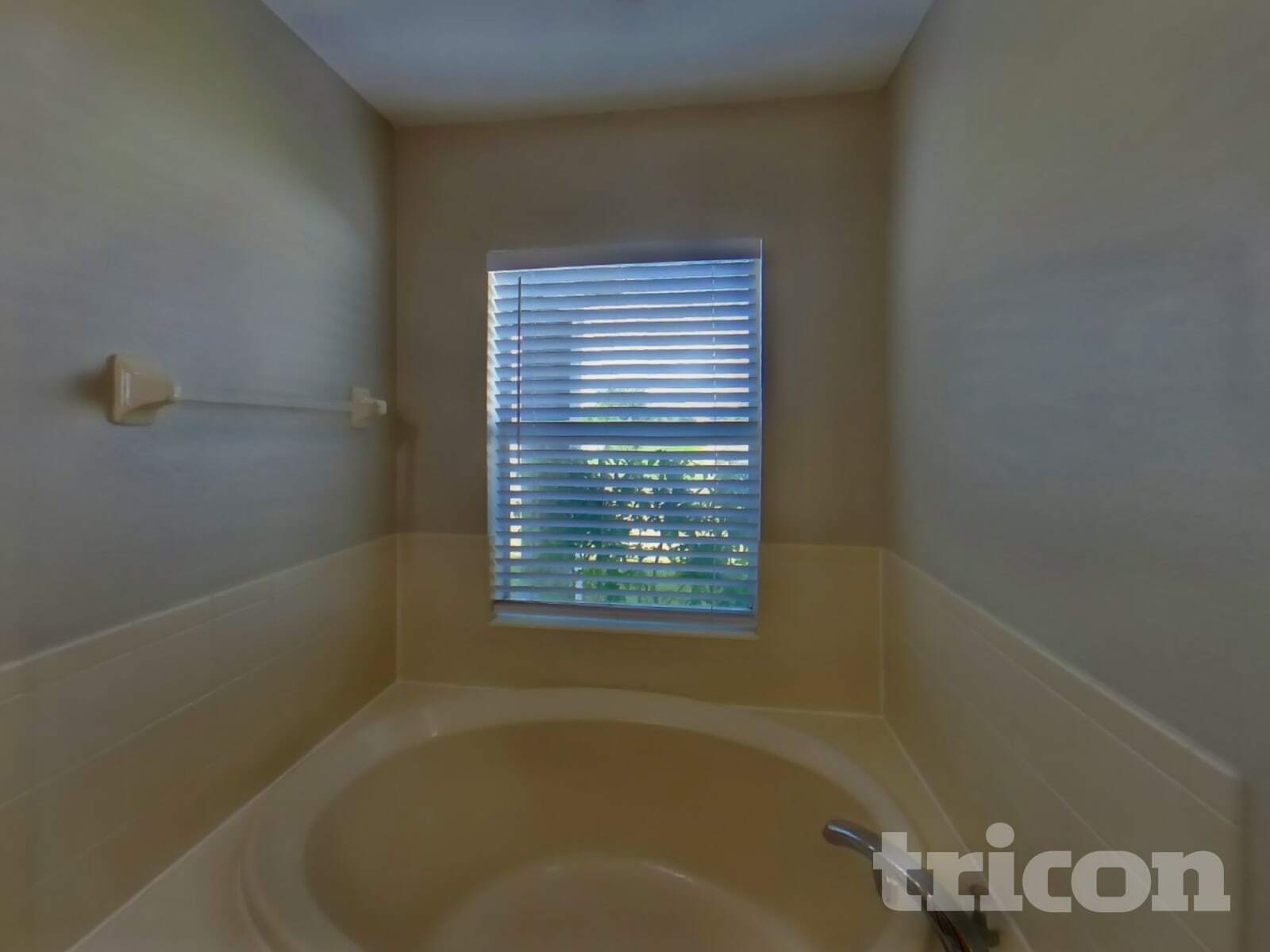 Building Photo - 8502 Deer Chase Dr