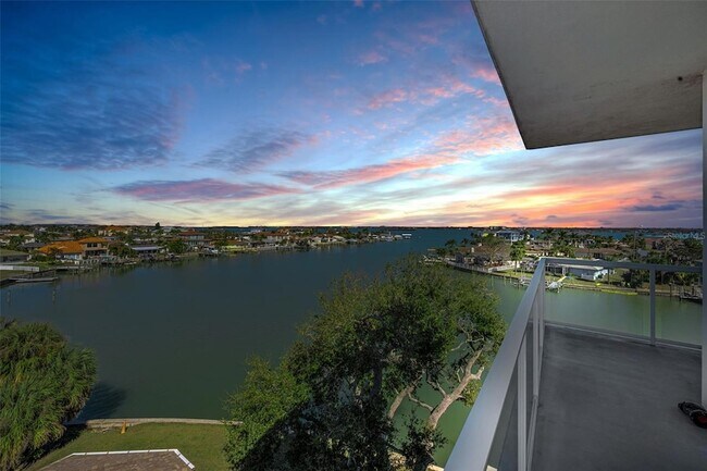 Building Photo - 415 Island Way