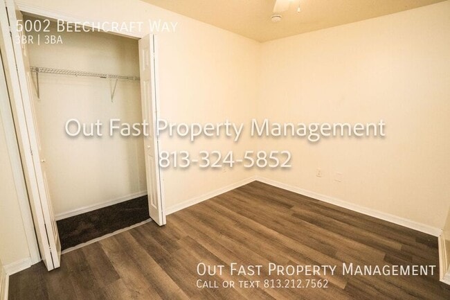 Building Photo - 5002 Beechcraft Way