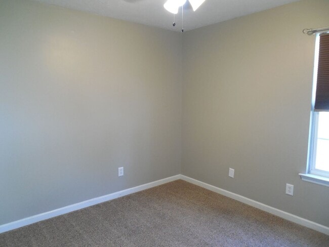 Building Photo - Available in Grovetown!