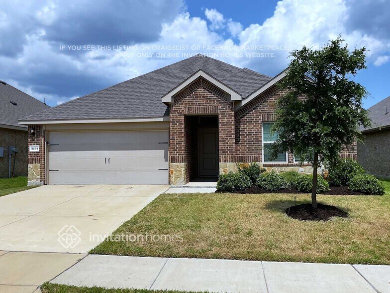 Primary Photo - 3201 Glazner Dr