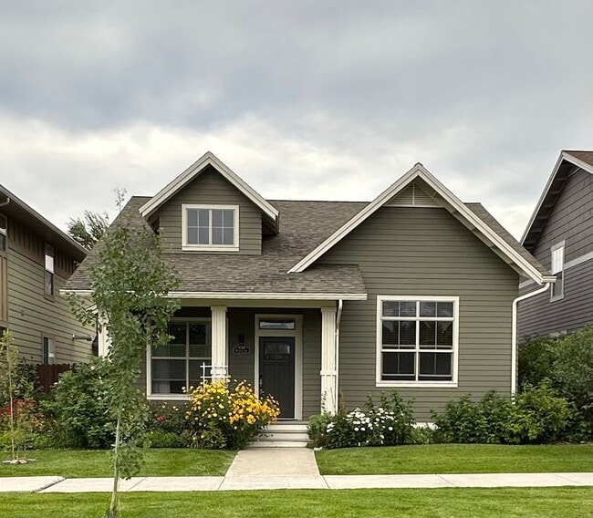 Primary Photo - Four Bedroom on the Pocket Park