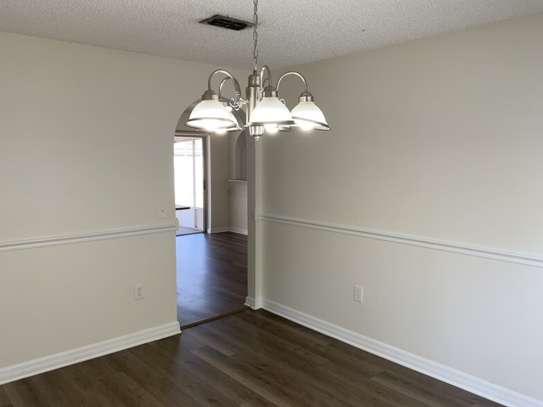 Building Photo - 4618 Newbourne Way