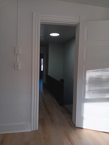 Building Photo - 536 Harrison Ave