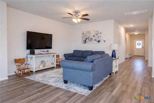 Building Photo - 2403 Corradino St