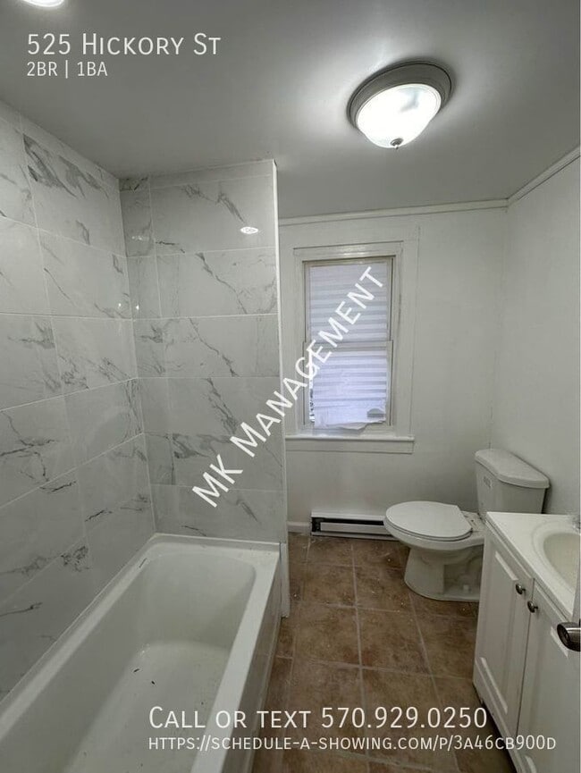 Building Photo - 525 Hickory St