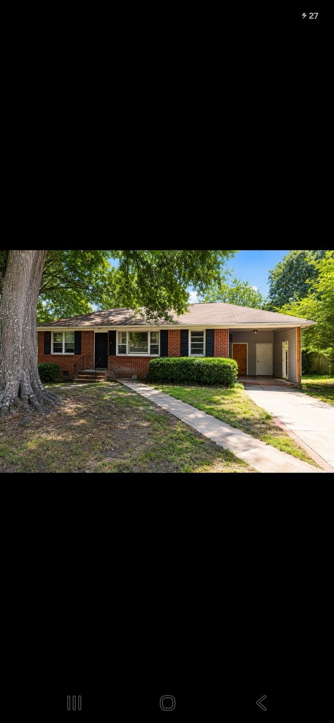 Building Photo - 1226 Baker Dr